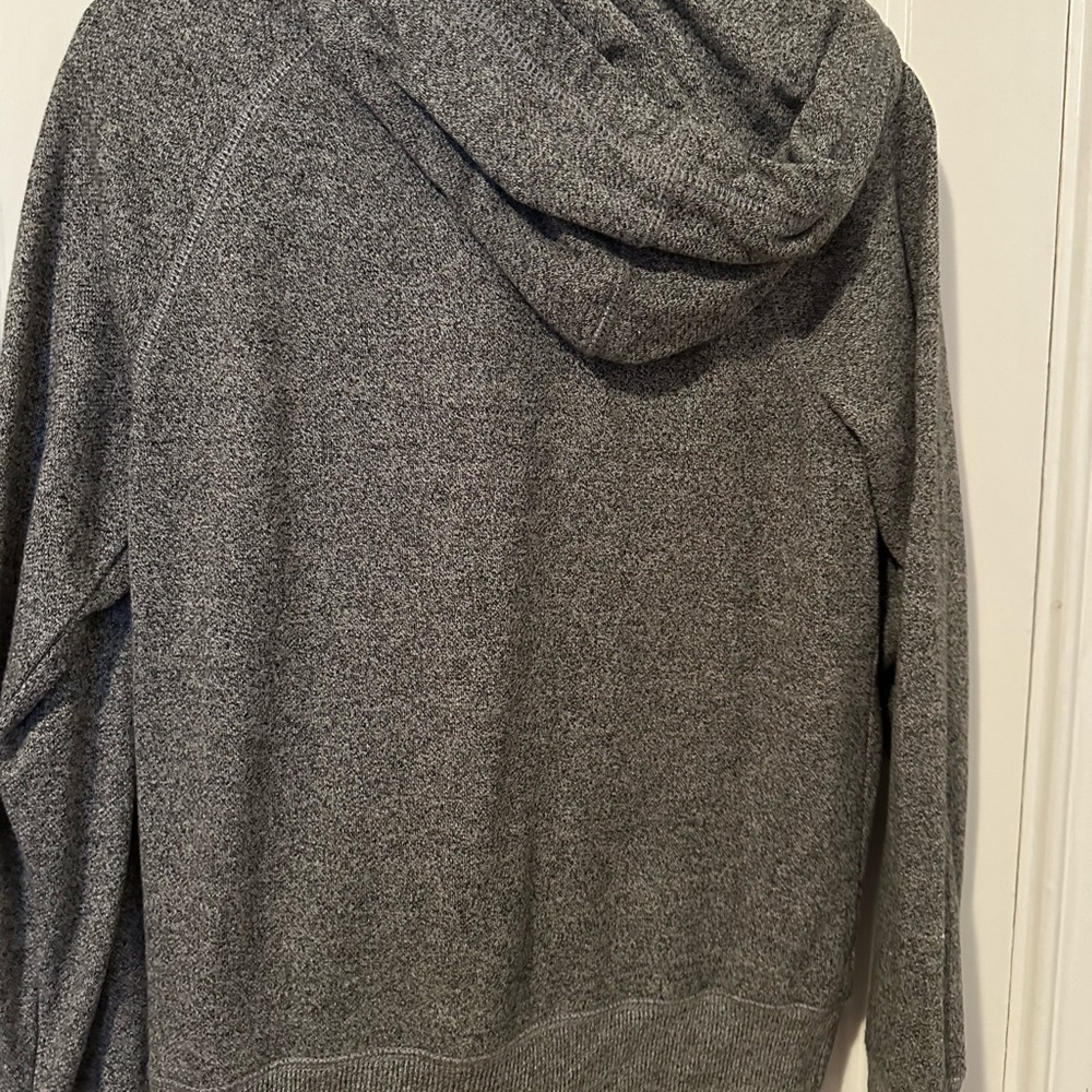 Small Roots sweatshirt from Banff - Picture 2 of 4